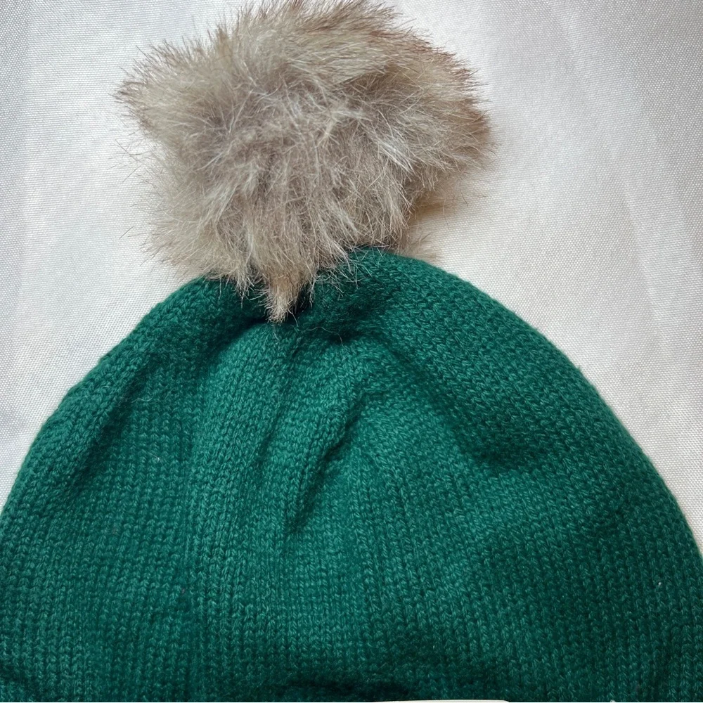 NWT Tahari Kids Forest Green Beanie with Fluffy‎ Faux Fur Pom-Pom OS